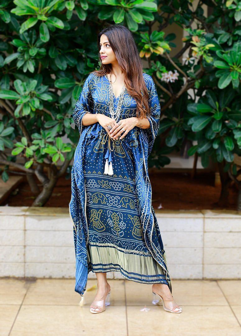 Buy Gaji Silk Kaftan Online , Designer Kaftan Dress for Women , Luxury Silk Kaftan for Summer ,Traditional Kaftan Dress for Festive Season , Elegant Partywear Kaftan with Lace Detailing .