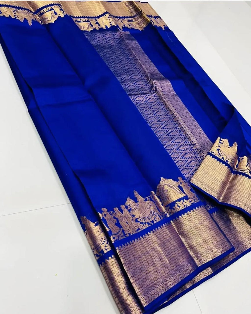 Blue Soft Lichi Silk Saree price online shopping under 1000 . 
This Color Soft Lichi Silk Saree With Gold Zari Weaving Work and Jacquard Work For Weddings and So look Mainly .