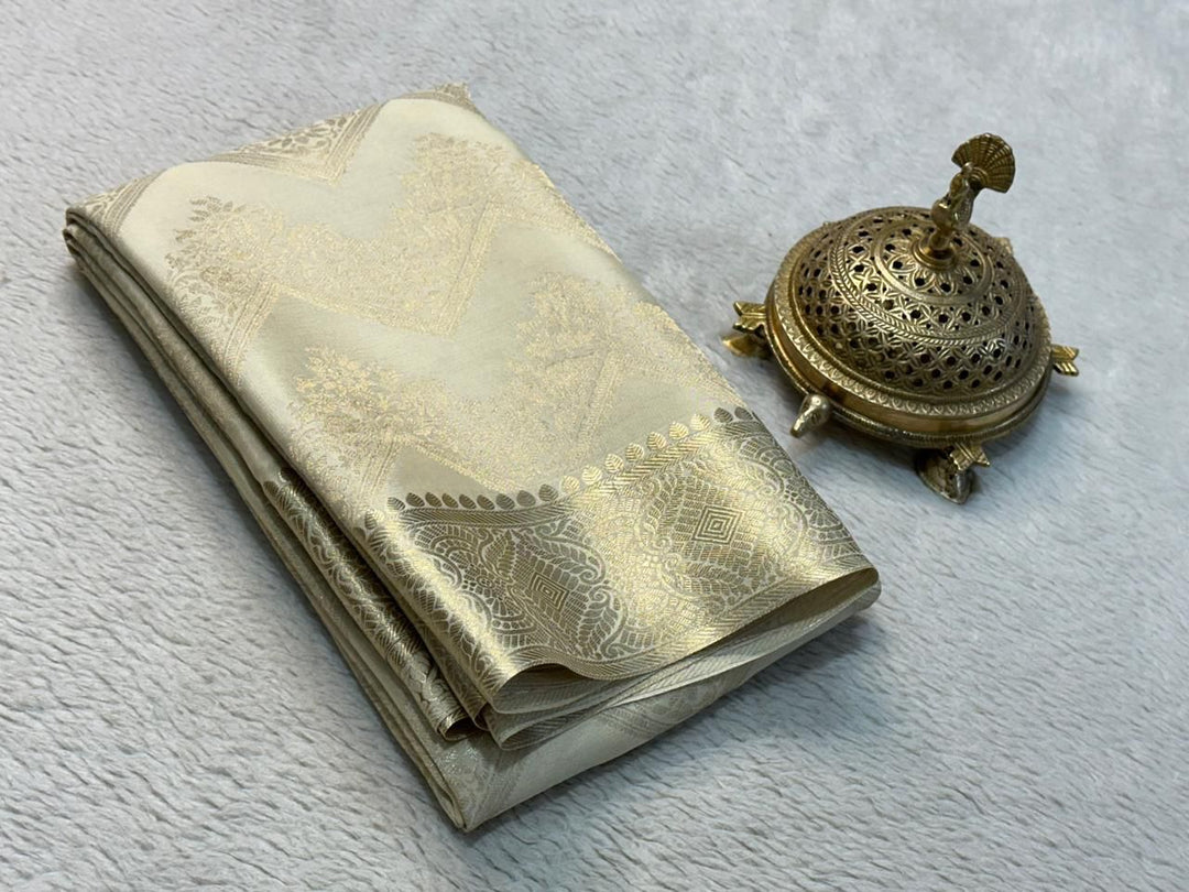 Devanshi Mysore Silk Saree | Shoppers Trend