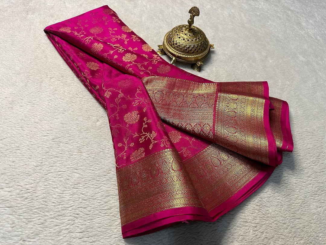 Rani Pink Or Dark Pink Pure Mysore Silk Saree With Price and Online Shopping best Wedding Wear price Under 1500 . this Fabric Pure Brocade Mysore Silk Sarees. Featuring Gold Zari Weaving Fully Sarees , blouse, and an, it's perfect for weddings and festive celebrations... Traditional Look For 2024-25 , 2025-26 .