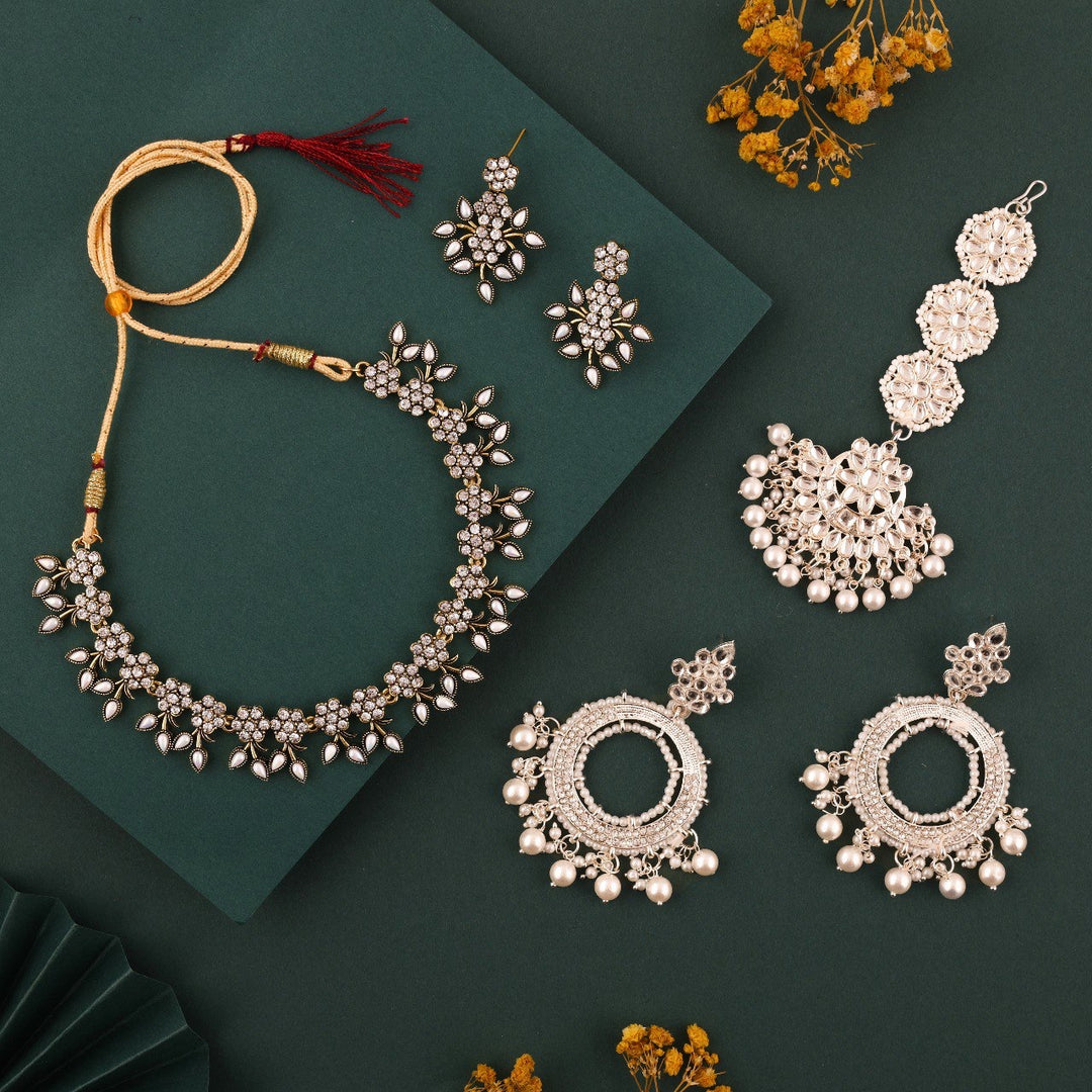 Vedika Stone Necklace With Earnings | Shoppers Trend