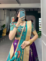 Load image into Gallery viewer, Shraddha Dola Silk Purple Dhavani | Shoppers Trend