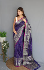 Load image into Gallery viewer, Jaya Silk Saree | Shoppers Trend