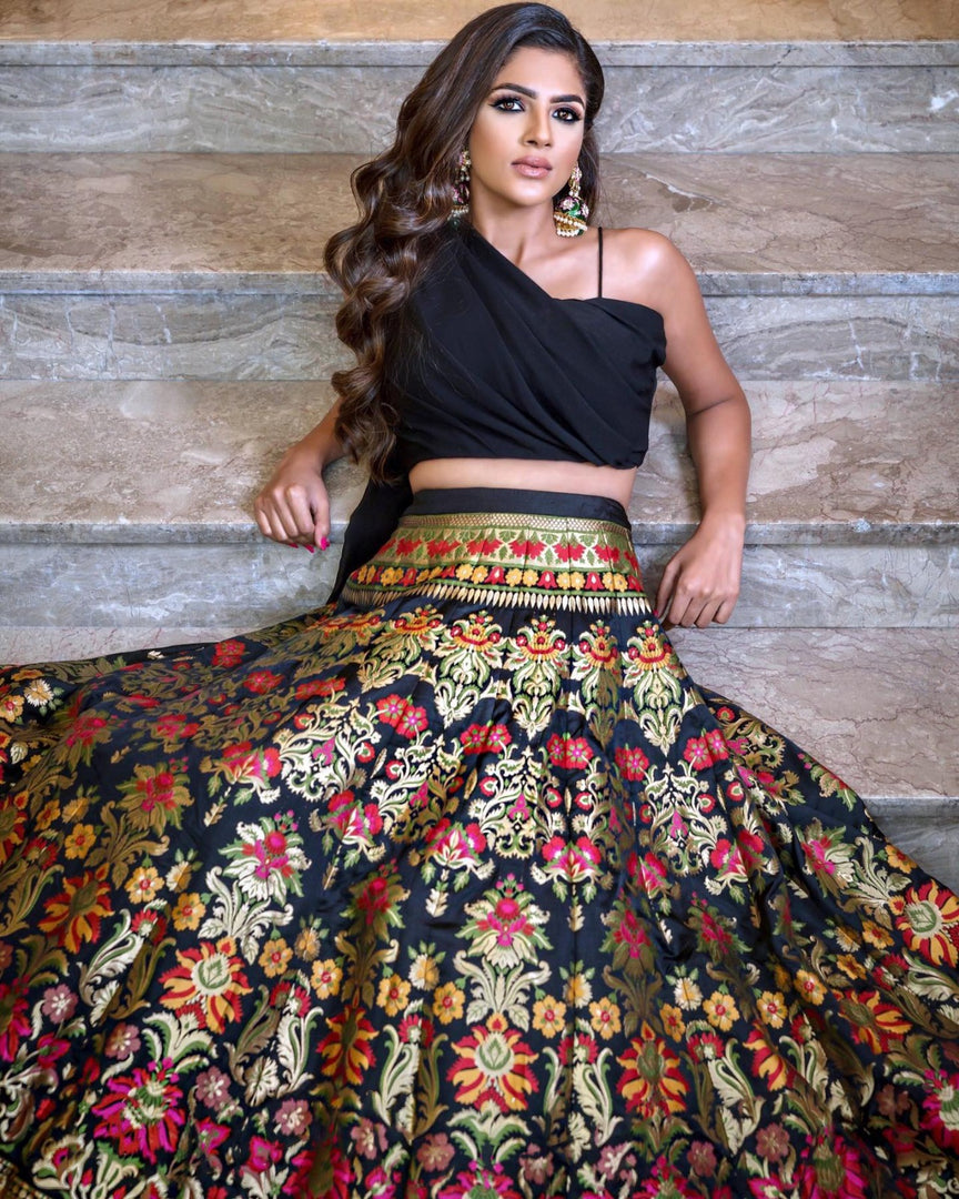 Jinal Banarasi Silk Black Dhavani Set | Langa Voni | Shoppers Trend