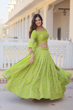 Load image into Gallery viewer, Aarihanta Pure Dyable Viscose Jacquard Dhavani Set | Langa Voni | Shoppers Trend