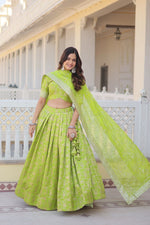 Load image into Gallery viewer, Aarihanta Pure Dyable Viscose Jacquard Dhavani Set | Langa Voni | Shoppers Trend