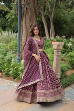 Load image into Gallery viewer, Dhevani Pure Dyable Viscose Jacquard Dhavani Set / Half Saree / Langa voni | Shoppers Trend