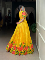 Load image into Gallery viewer, Queen Priya Tussar Silk Dhavani / Langa Voni | Davani Set | Shoppers Trend