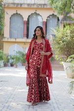 Load image into Gallery viewer, Lata Viscose Georgette Kurti | Shoppers Trend
