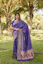 Load image into Gallery viewer, Yashoda Pure Gharchola Bandhej Silk Saree | Shoppers Trend