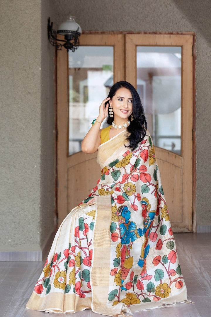 Cream Kalamkari Silk Saree with Zari Finish
White Hand Printed Kalamkari Tussar Saree
Subtle Cream Tussar Silk Saree with Border
Elegant White Kalamkari Saree with Blouse
Festive Cream Saree in Hand Printed Silk