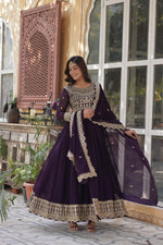 Load image into Gallery viewer, Ratan Faux Blooming Anarkali | Shoppers Trend