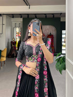 Load image into Gallery viewer, Laxminarayan Georgette Black Dhavani Set | Langa Davani Set | Shoppers Trend
