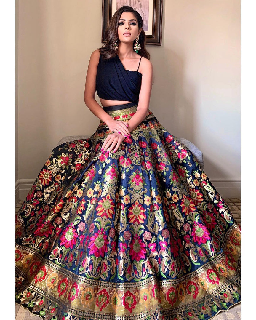 Jinal Banarasi Silk Black Dhavani Set | Langa Voni | Shoppers Trend