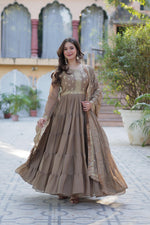 Load image into Gallery viewer, Riyanshika Star Georgette Anarkali | Shoppers Trend
