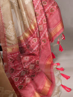 Load image into Gallery viewer, Cream and Pink Jacquard Silk Sarees With Price and Online Shopping Price Under  2000 . Fully Zari Weaving Work and Printed Work and This Saree Weddings Wear Collection In Saree . This Woman Model Wear Collection Traditional Look 2025-26 .  
