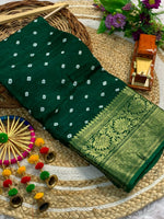 Load image into Gallery viewer, Green Cotton Silk Saree with Price and Online Shopping Price under 1500 . Dark Green Cotton Silk Sarees Party Wear Collection . This  Fabric Most Unique adn Border Zari Weaving Work ...
