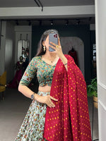 Load image into Gallery viewer, Hirva Tussar Silk Dark Green Dhavani Set | Langa Voni | Shoppers Trend
