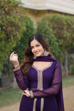 Load image into Gallery viewer, Jeeva Faux Blooming Kurti | Shoppers Trend
