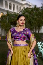 Load image into Gallery viewer, Kina Dola Silk Dhavani Set | Langa Voni | Shoppers Trend
