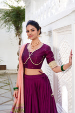 Load image into Gallery viewer, Hitaxi Vichitra Silk Wine Dhavani Set | Langa Voni / Half Saree | Shoppers Trend
