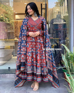 Load image into Gallery viewer, Vidhi Heavy Cotton Maroon Anarkali | Shoppers Trend

