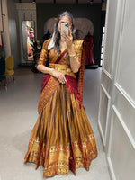 Load image into Gallery viewer, Narayanpet Langa Voni Set
