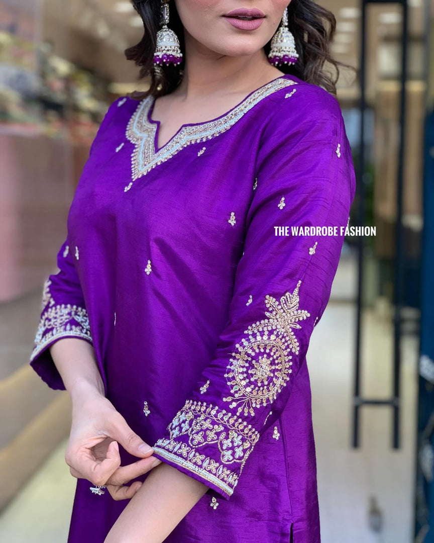 Jisha Heavy Banana Chanderi Silk Kurti | Shoppers Trend