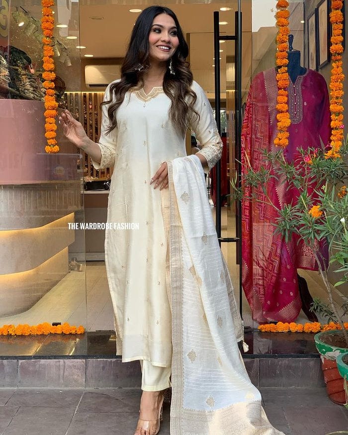 Jisha Heavy Banana Chanderi Silk Kurti | Shoppers Trend