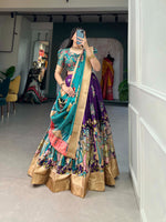 Load image into Gallery viewer, Shraddha Dola Silk Purple Dhavani | Shoppers Trend
