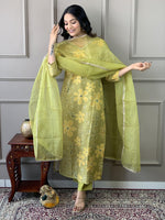 Load image into Gallery viewer, Ritvi Heavy Muslin Silk Perrot Kurti | Shoppers Trend
