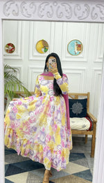 Load image into Gallery viewer, Ruhi Fox Georgette Anarkali | Shoppers Trend
