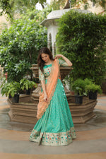 Load image into Gallery viewer, Kiya Cosmos Jequard Dhavani  / Langa Davani | Shoppers Trend

