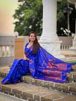 Load image into Gallery viewer, Paarul Soft Paithani Silk Saree | Shoppers Trend
