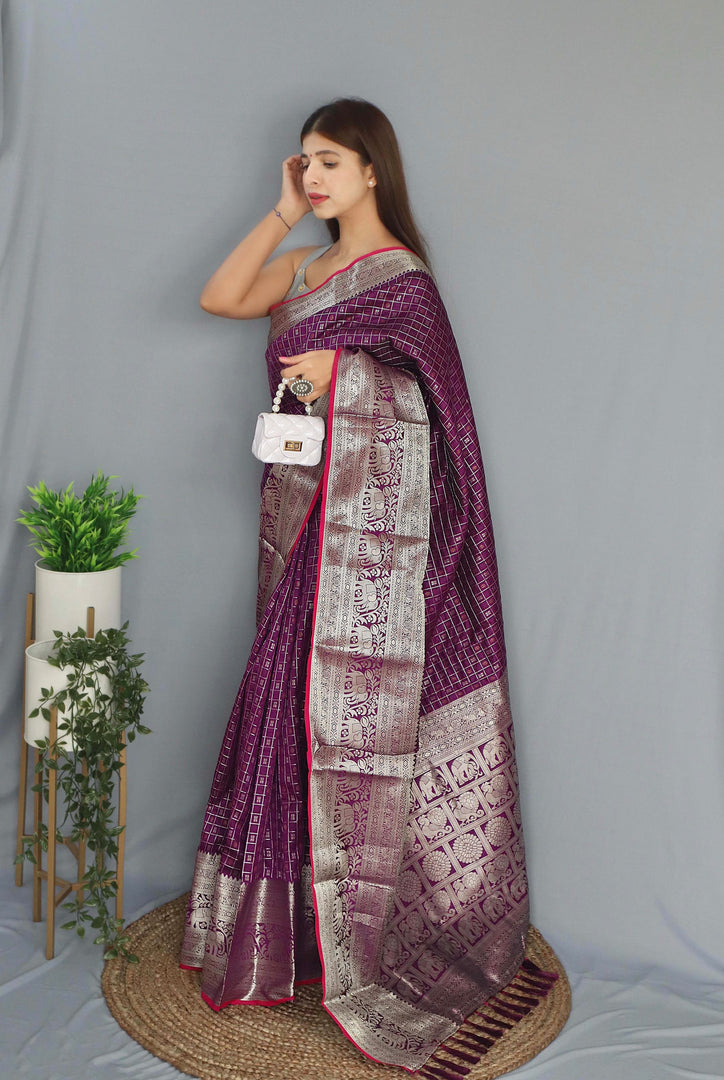 Jaya Silk Saree | Shoppers Trend
