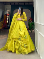 Load image into Gallery viewer, Jenisha Rajwadi Chanderi Silk Dhavani Set / Langa Voni | Shoppers Trend
