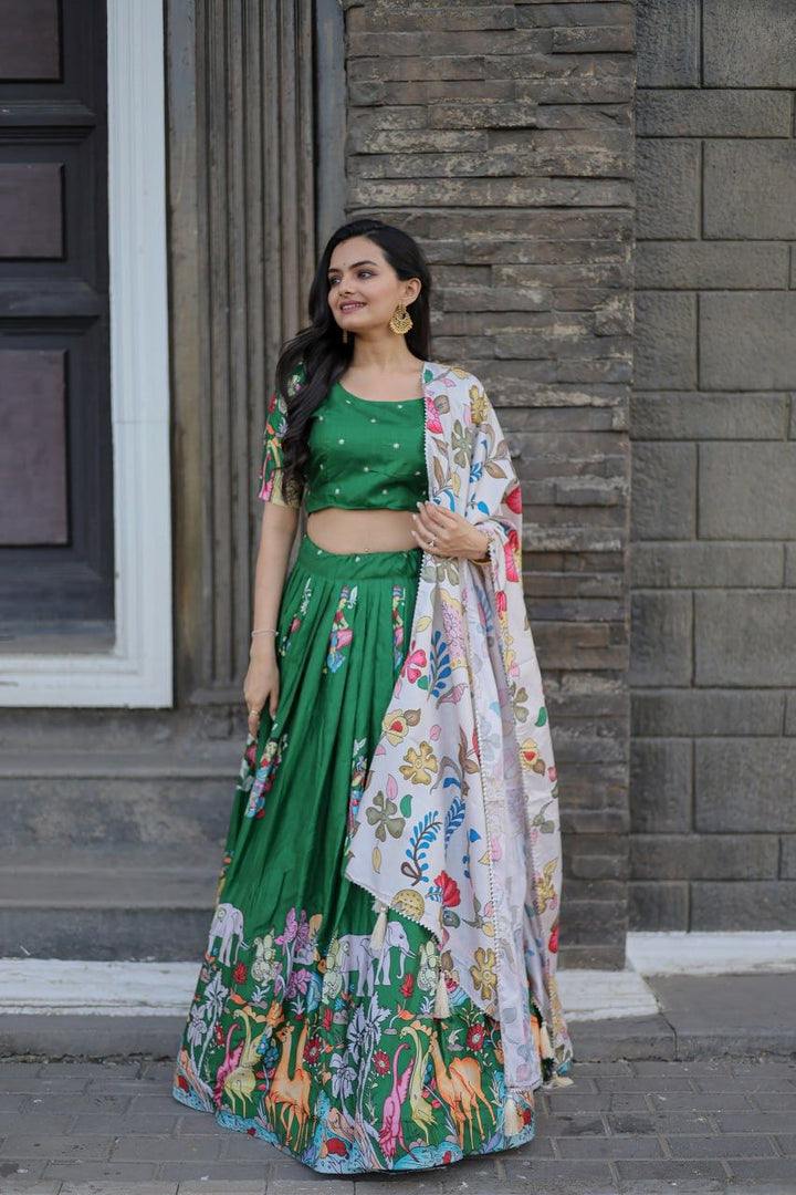 Vaishali  Dola Silk Dhavani Set | Langa Voni | Shoppers Trend