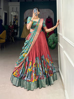Load image into Gallery viewer, Nishali Dola Silk Dhavani Set | Langa Voni | Shoppers Trend
