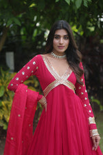 Load image into Gallery viewer, Vanita Faux Blooming Anarkali | Shoppers Trend
