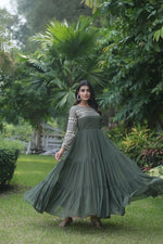 Load image into Gallery viewer, Zarna Faux Blooming Mehndi Gown | Shoppers Trend
