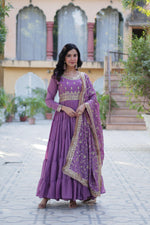 Load image into Gallery viewer, Riyanshika Star Georgette Anarkali | Shoppers Trend
