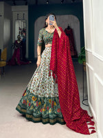Load image into Gallery viewer, Hirva Tussar Silk Dark Green Dhavani Set | Langa Voni | Shoppers Trend
