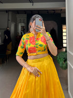 Load image into Gallery viewer, Queen Priya Tussar Silk Dhavani / Langa Voni | Davani Set | Shoppers Trend
