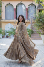 Load image into Gallery viewer, Riyanshika Star Georgette Anarkali | Shoppers Trend
