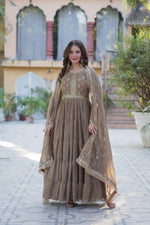 Load image into Gallery viewer, Riyanshika Star Georgette Anarkali | Shoppers Trend
