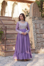 Load image into Gallery viewer, Jagu Star Georgette Anarkali | Shoppers Trend
