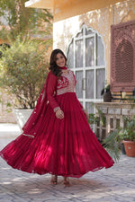 Load image into Gallery viewer, Enna Faux Blooming Georgette Anarkali | Shoppers Trend
