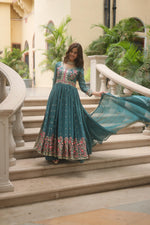 Load image into Gallery viewer, Geetha Faux Georgette Anarkali | Shoppers Trend
