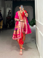 Load image into Gallery viewer, Manisha Jacquard Silk Saree | Shoppers Trend
