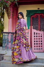 Load image into Gallery viewer, Priti Vichitra Silk Langa Davani / Dhavani Set | Shoppers Trend
